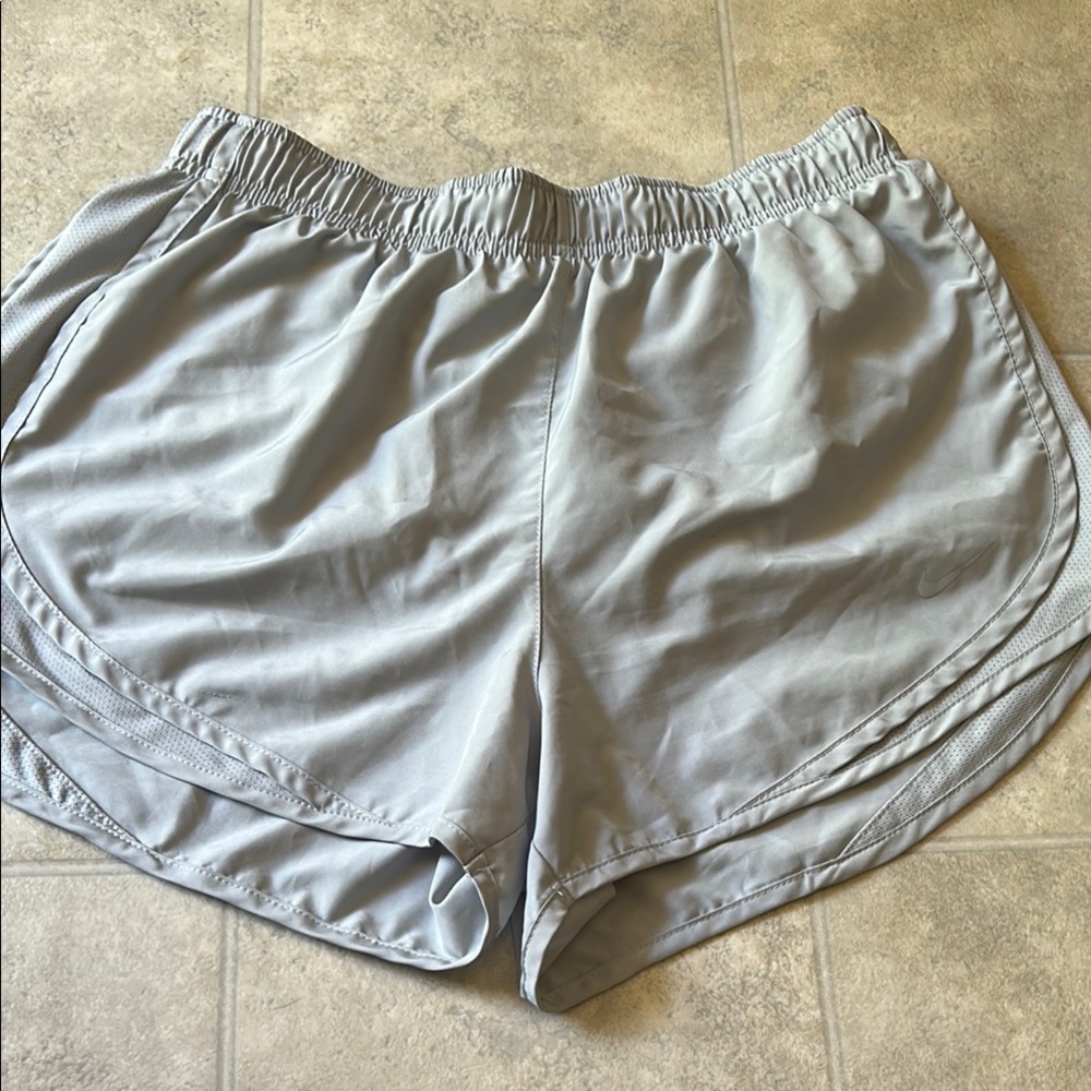Nike Light Gray Athletic Shorts Reflective Moisture-Wicking